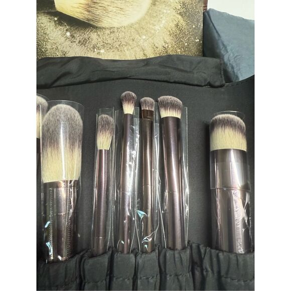 NIB Hourglass Set of 7 Travel Brush Set with Vegan Leather Case - Picture 10 of 13